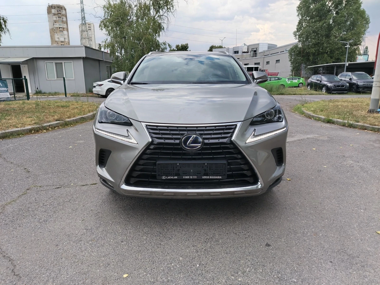 Lexus NX 300h 300HYBRID/4X4/ГАРАНЦИЯ до 2030г - изображение 2