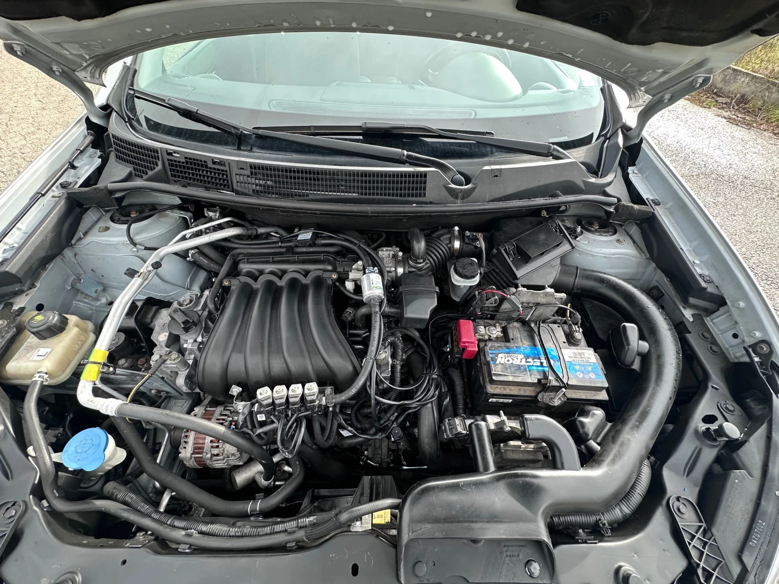 Nissan Qashqai 2.0i ��� /��������/ �������/ 4* 4 2010� | Mobile.bg � ����������� 16