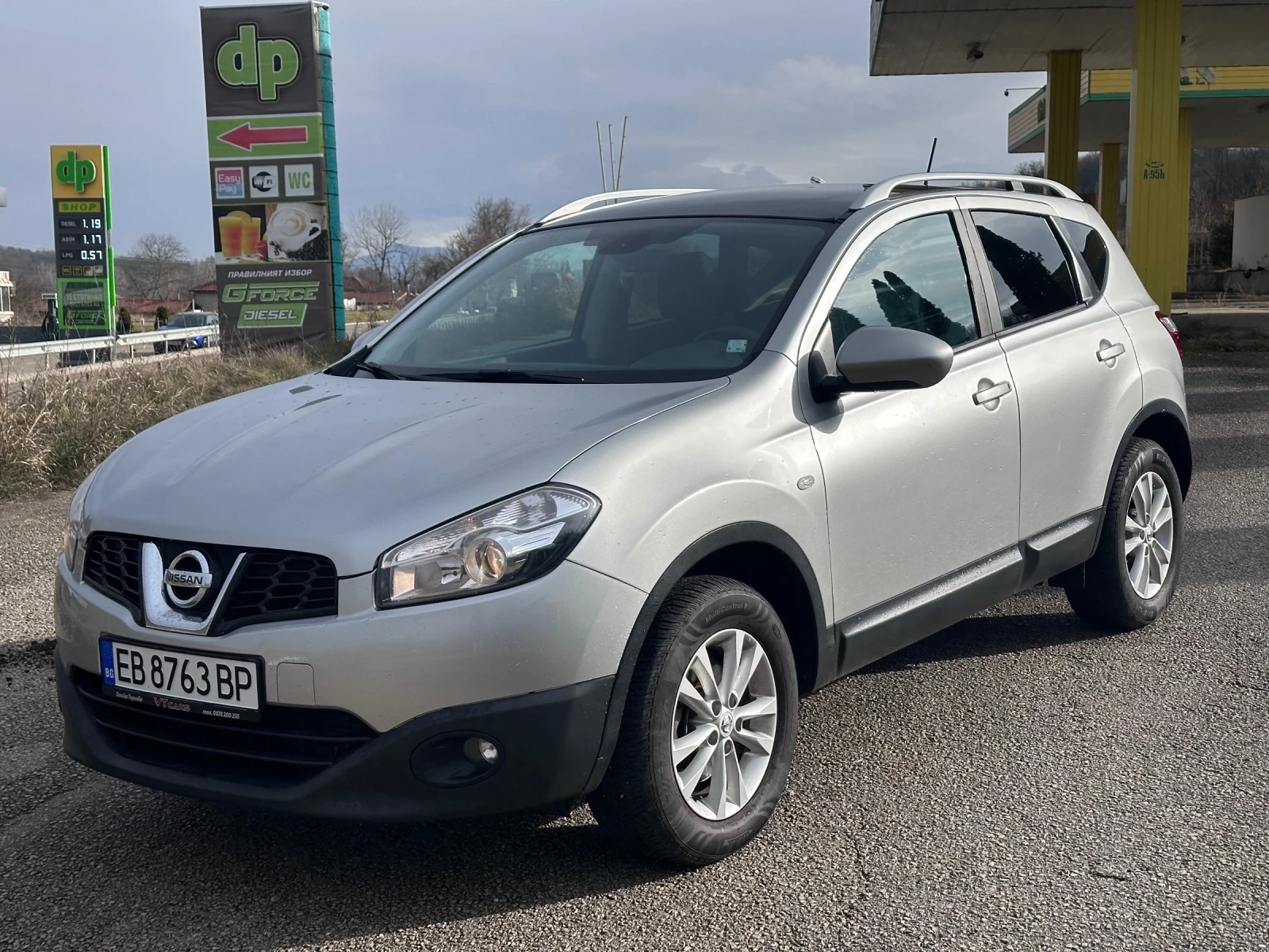 Nissan Qashqai 2.0i ГАЗ /ПАНОРАМА/ АВТОМАТ/ 4* 4 2010г - изображение 3