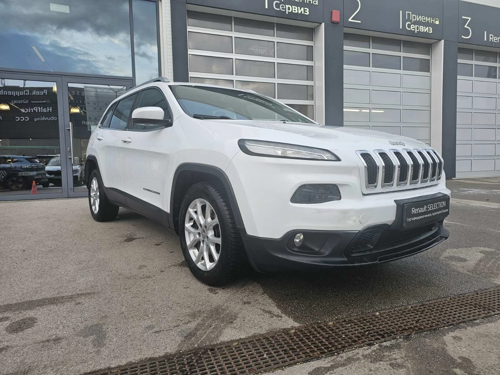 Jeep Cherokee 2.0 dCi 140hp 4x2 - изображение 2