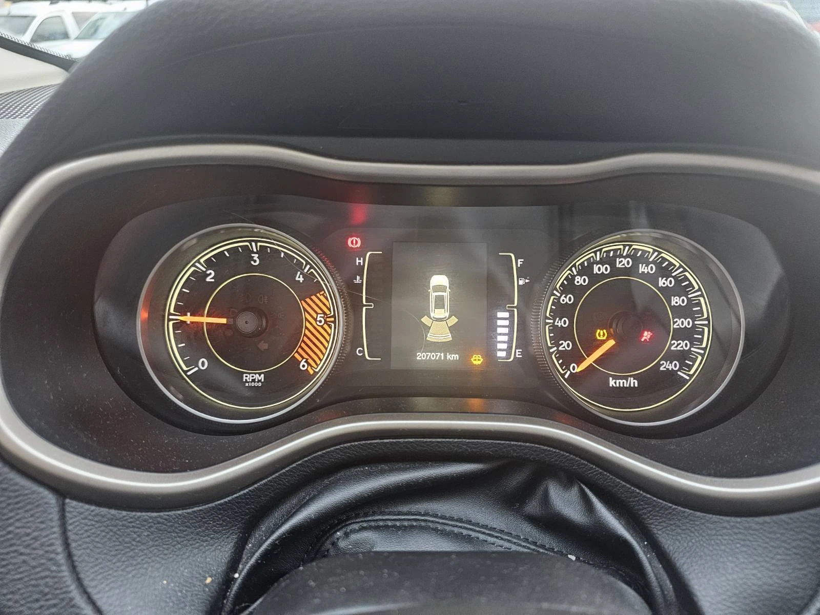 Jeep Cherokee 2.0 dCi 140hp 4x2 | Mobile.bg � ����������� 11