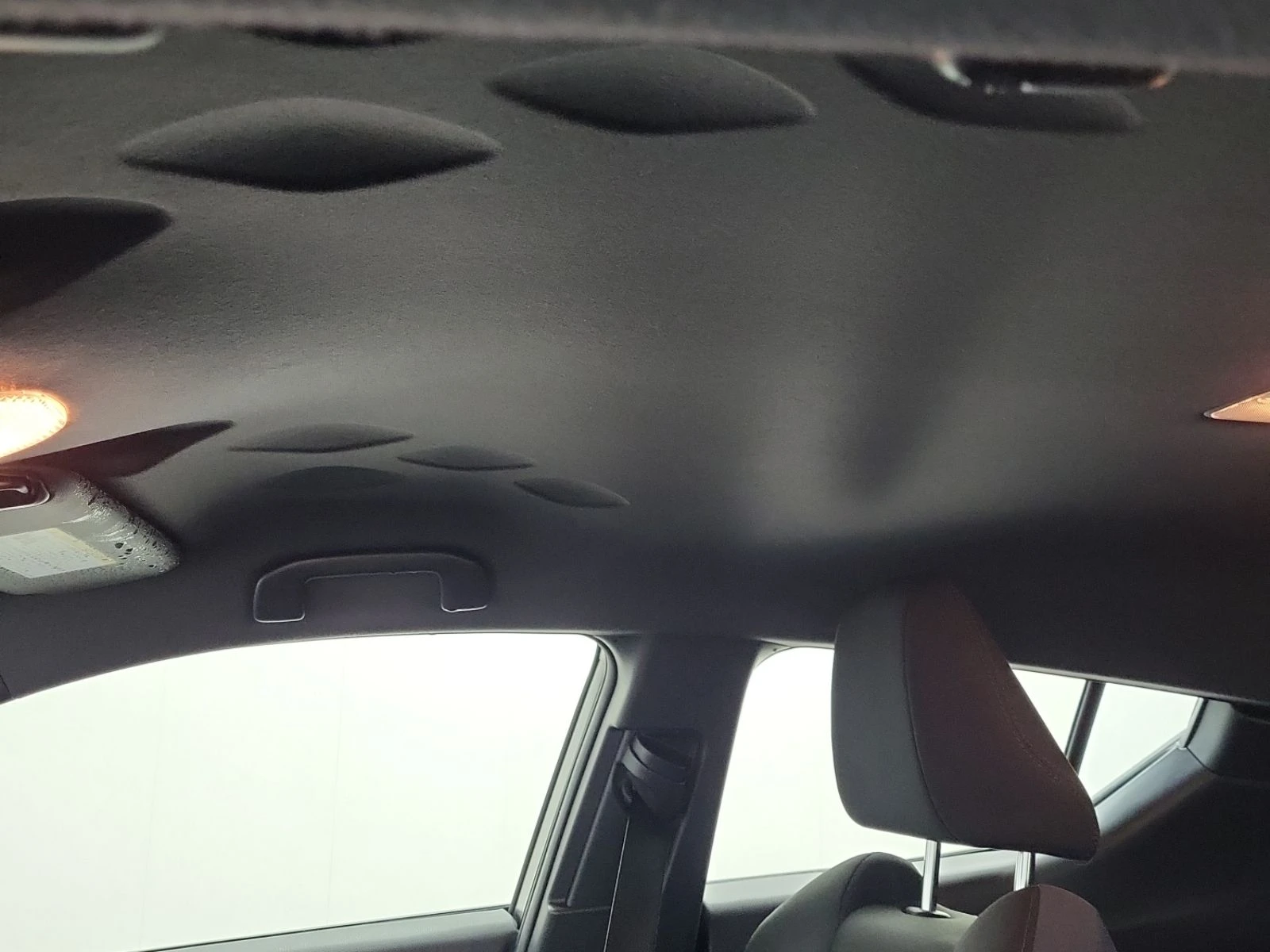 Toyota C-HR LE  CARFAX, снимка 12 - Автомобили и джипове - 53714756