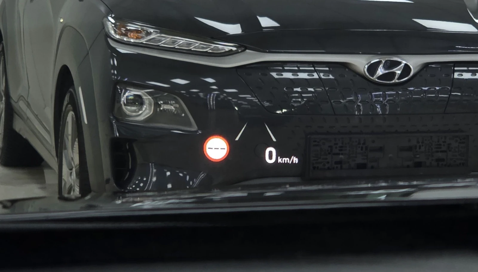 Hyundai Kona 64KWh/Premium/SOH100%/ШИБИДАХ, снимка 14 - Автомобили и джипове - 54035365