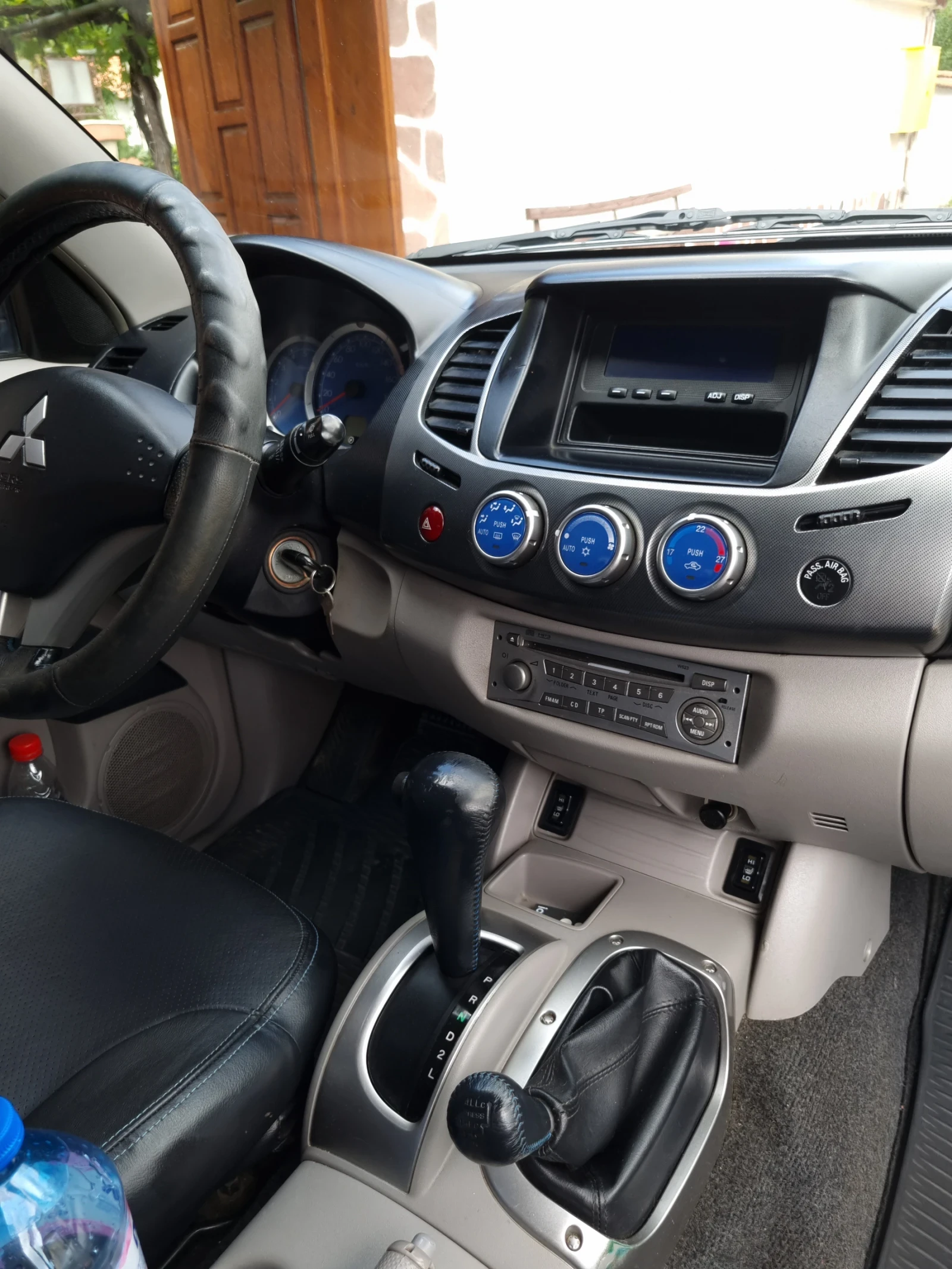 Mitsubishi L200, снимка 6 - Автомобили и джипове - 54235880