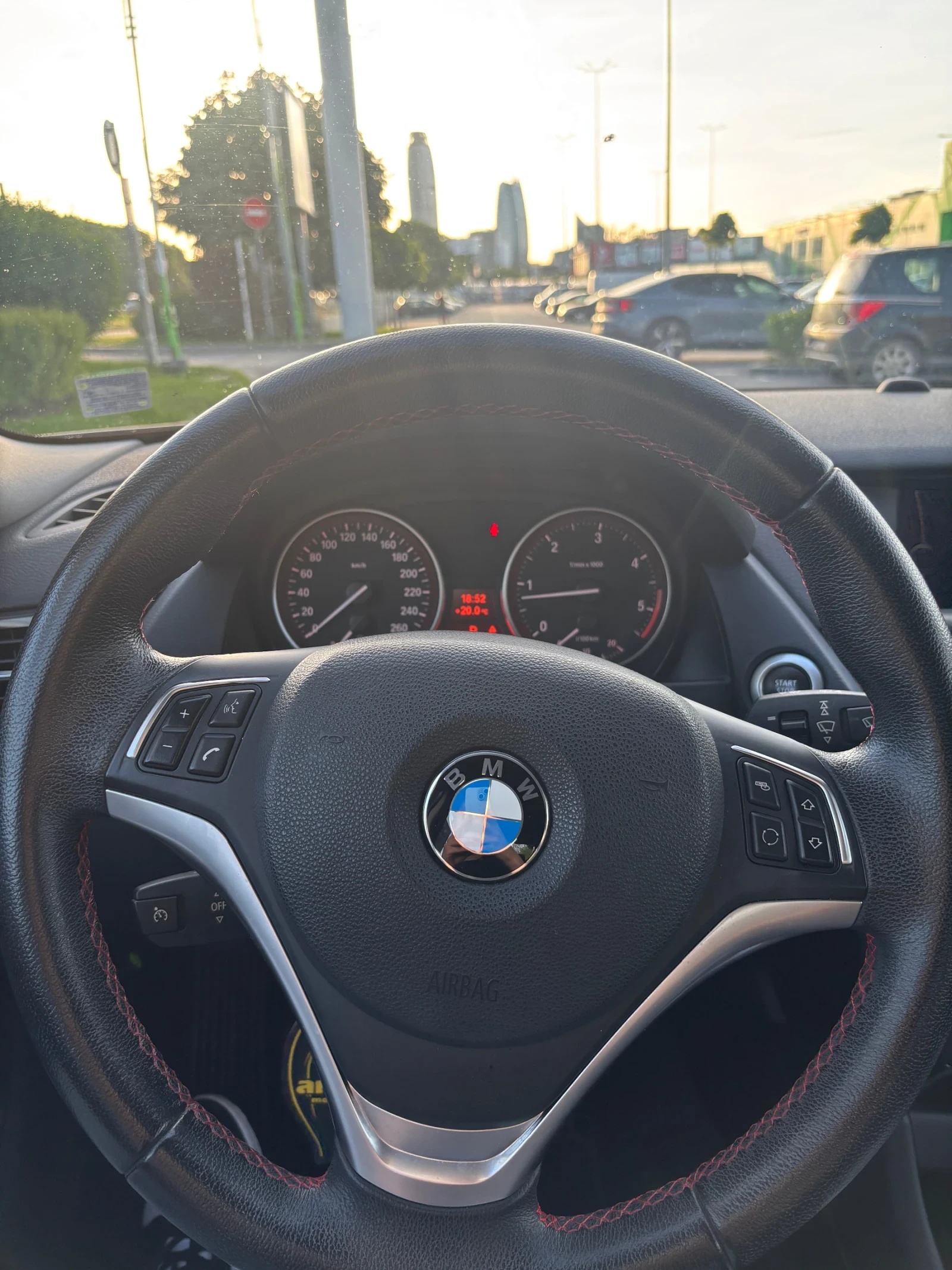 BMW X1 xDrive20d, снимка 9 - Автомобили и джипове - 54671661