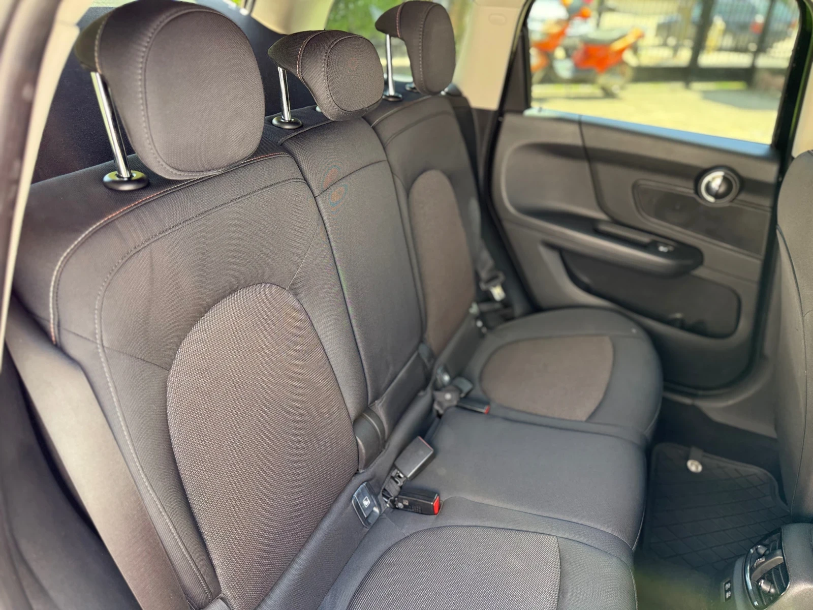 Mini Countryman 2000SD, снимка 10 - Автомобили и джипове - 54719455