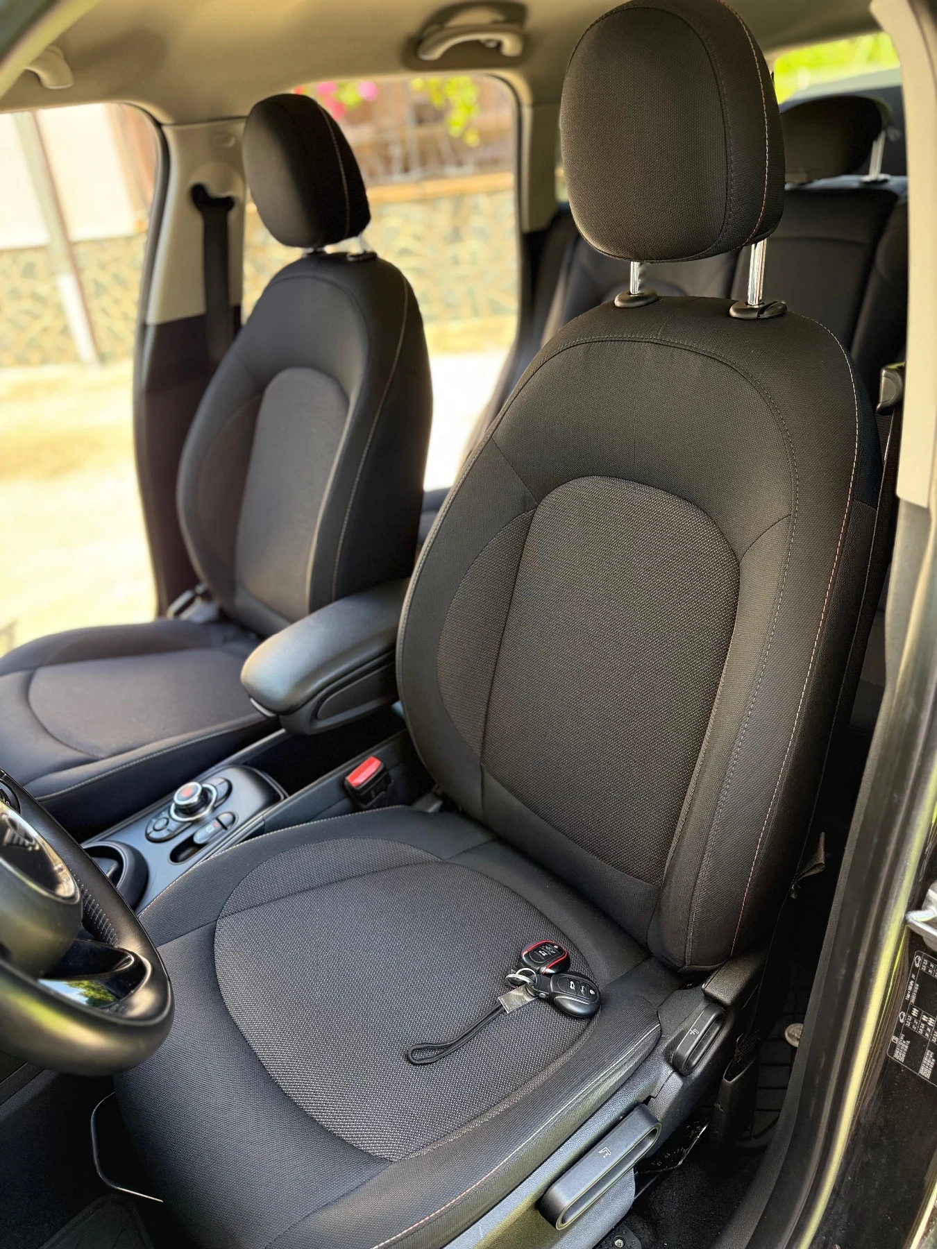 Mini Countryman 2000SD, снимка 11 - Автомобили и джипове - 54719455