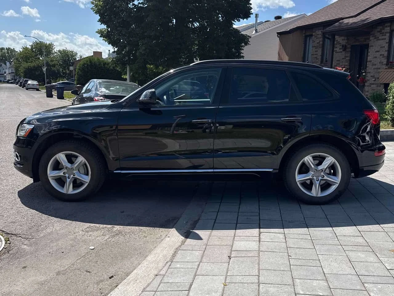 Audi Q5 2.0T Komfort / КОЖА / ПОДГРЕВИ , снимка 2 - Автомобили и джипове - 55402720
