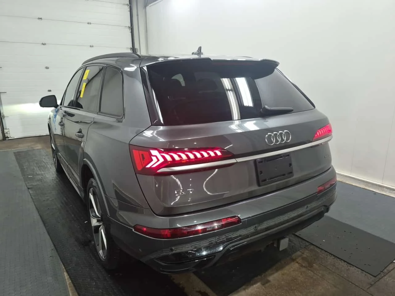 Audi Q7 * 55 Tfsi Quattro Progressiv * CARFAX *  | Mobile.bg � ����������� 5