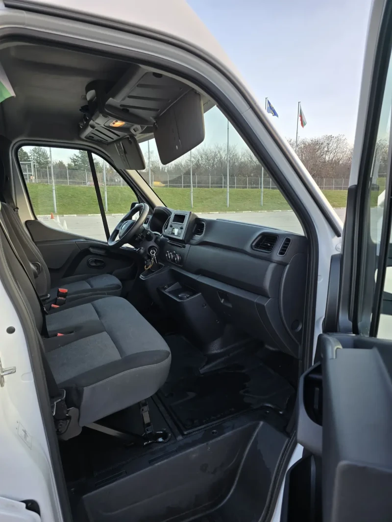 Renault Master, снимка 7 - Бусове и автобуси - 48460346