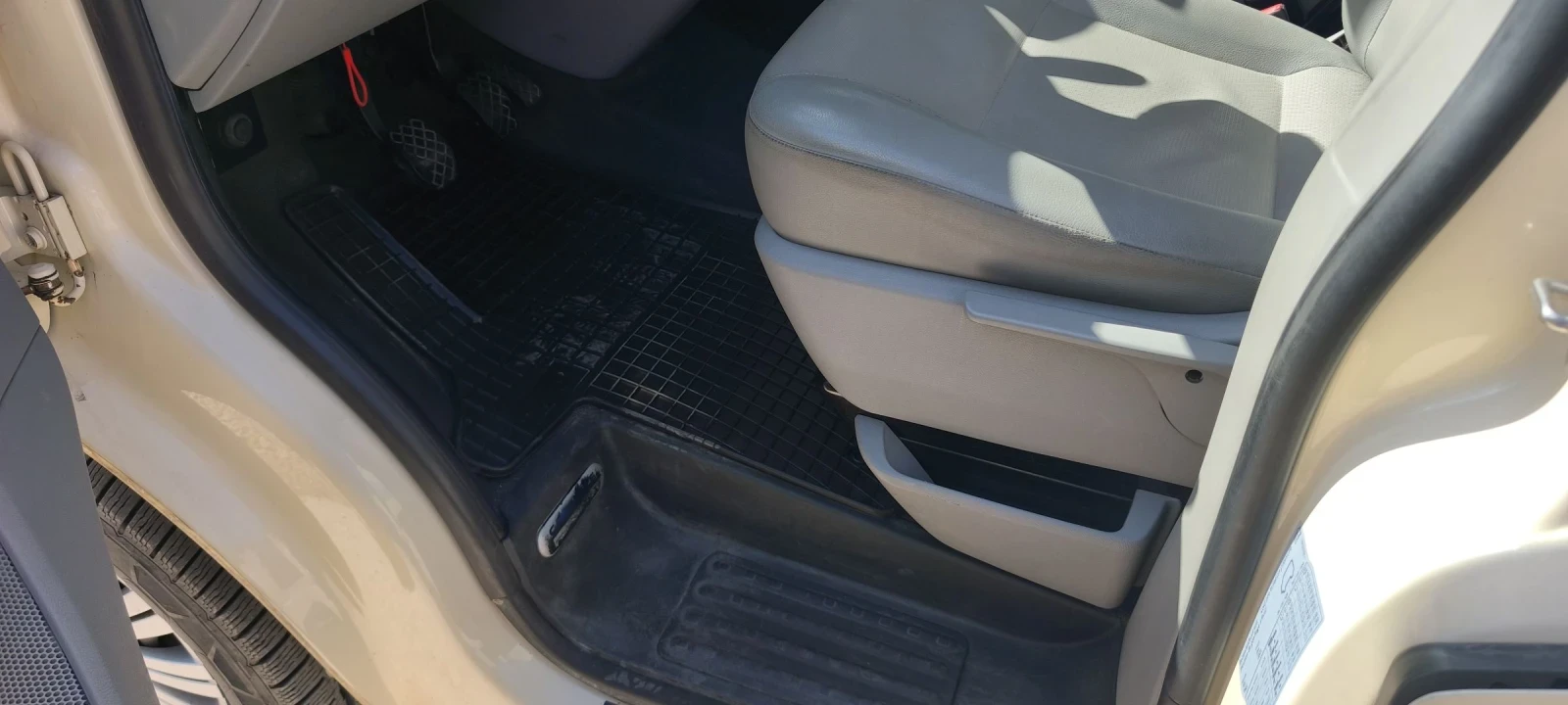 VW Caravelle 2.0tdi 140, снимка 12 - Бусове и автобуси - 54561042