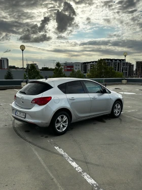 Обява за продажба на Opel Astra 1.7 CDTI 110к.с. ~10 900 лв. - изображение 5