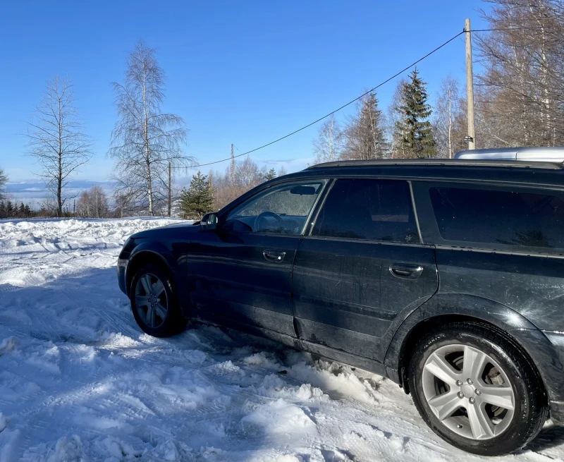 Subaru Outback, снимка 2 - Автомобили и джипове - 48338573