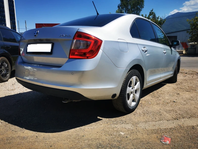 Skoda Rapid 1.2 MPI LPG OT BG, снимка 4 - Автомобили и джипове - 47405990