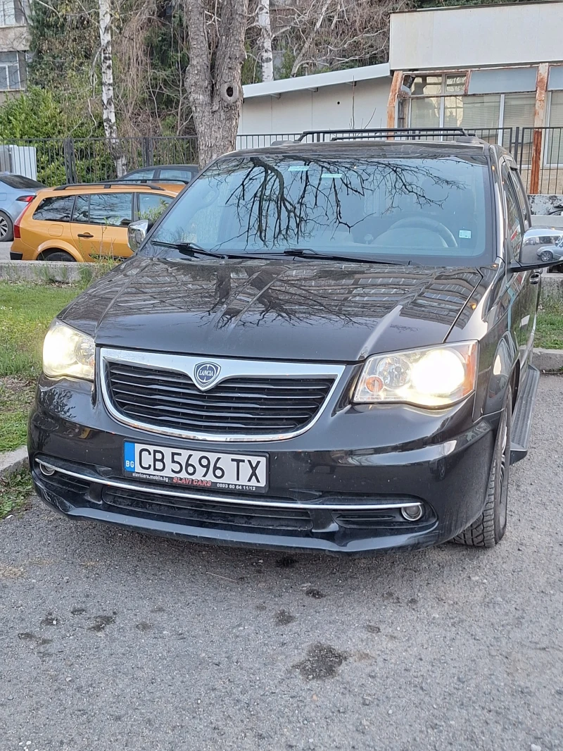 Lancia Voyager, снимка 6 - Автомобили и джипове - 47782086