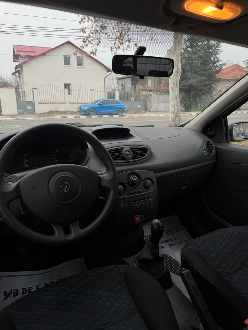 Renault Clio BENZIN AUSTRIA, снимка 13 - Автомобили и джипове - 48152235