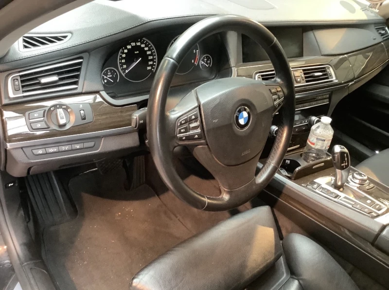 BMW 730 d Lane Assist/Distronic/Head-Up/СЕРВИЗНА ИСТОРИЯ, снимка 7 - Автомобили и джипове - 48740047