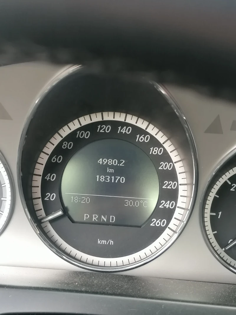 Mercedes-Benz C 320, снимка 2 - Автомобили и джипове - 48839085