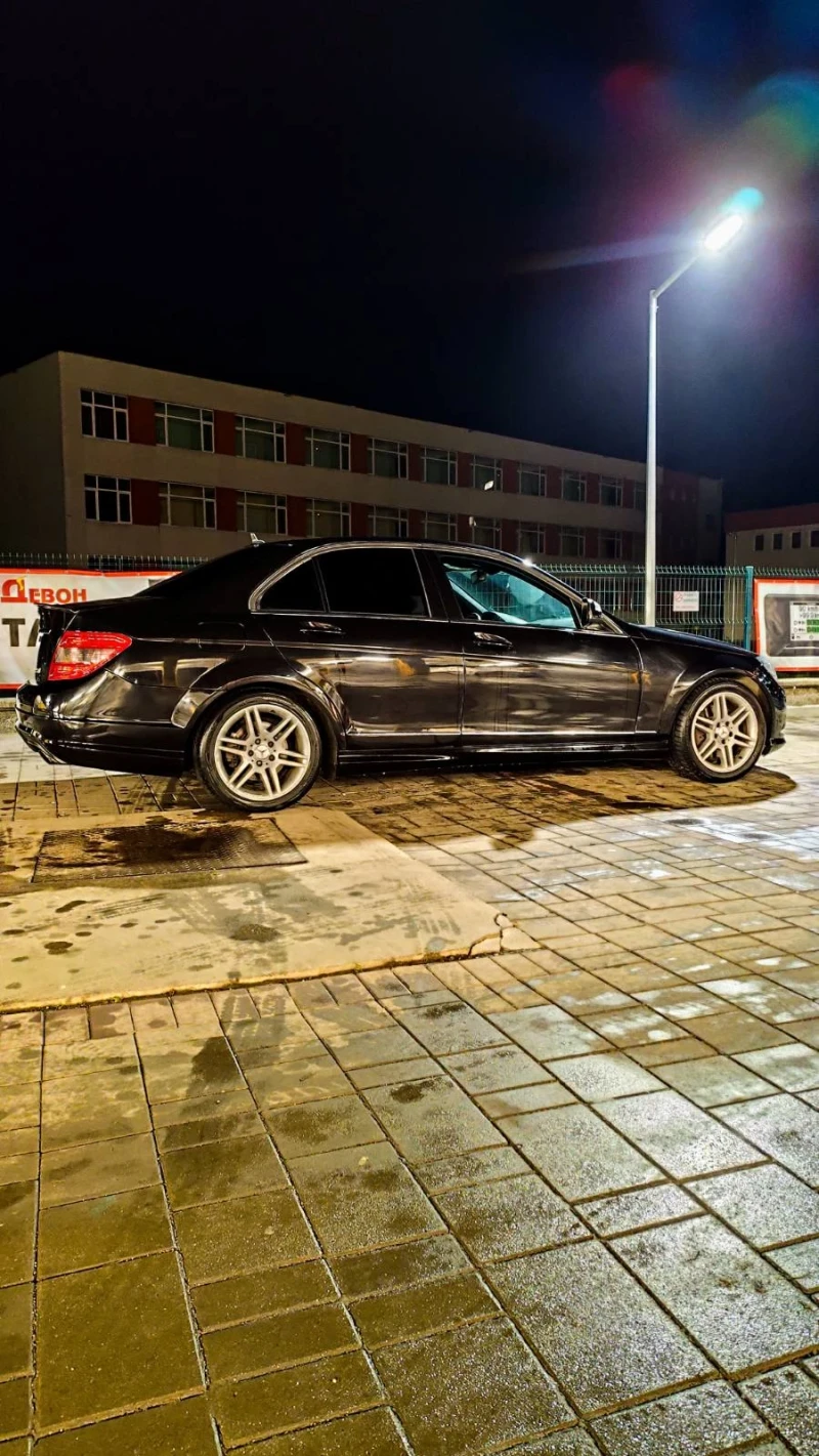 Mercedes-Benz C 320, снимка 7 - Автомобили и джипове - 48839085