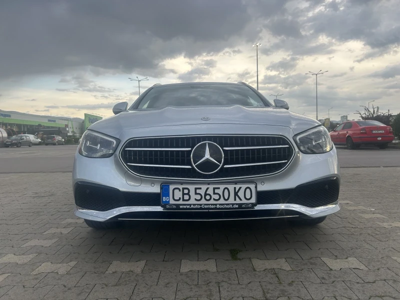 Mercedes-Benz E 220, снимка 2 - Автомобили и джипове - 52326223