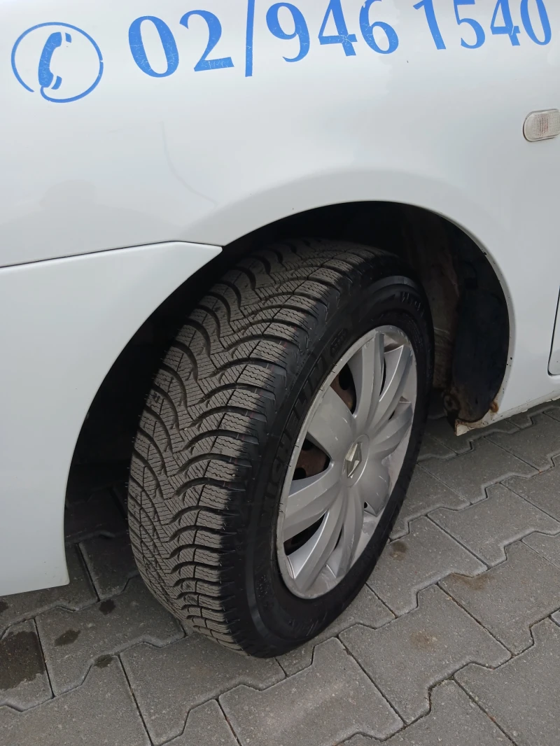 Renault Clio, снимка 13 - Автомобили и джипове - 52453991