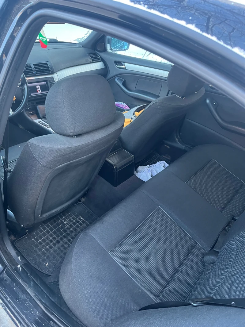 BMW 320, снимка 9 - Автомобили и джипове - 53073878