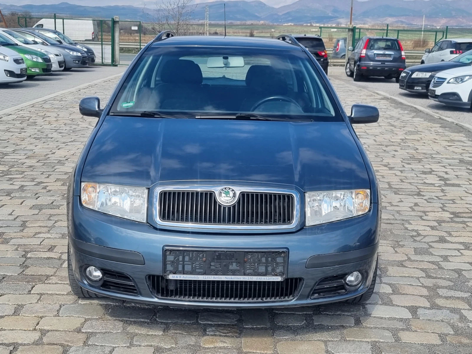 Skoda Fabia 1.4i 75кс АВТОМАТИК 141000 км ЕВРО 4 - изображение 2