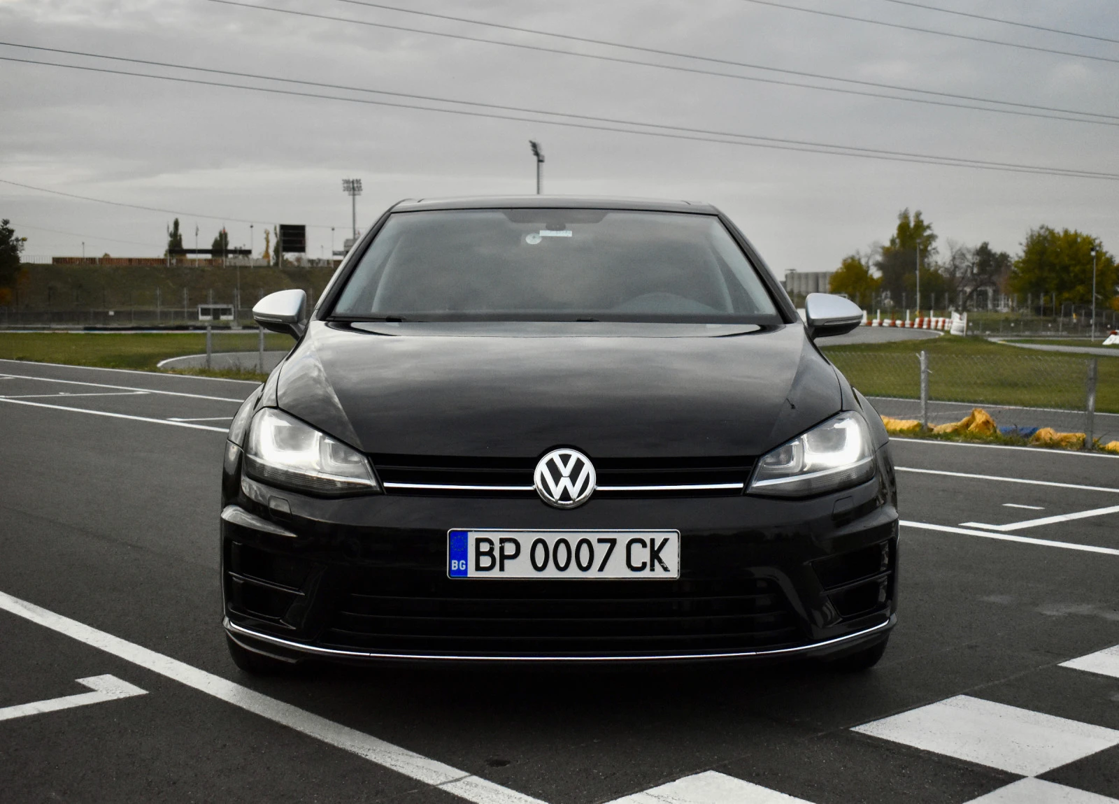 VW Golf R OPTIC\СЕРВИЗНА ИСТОРИЯ - изображение 2