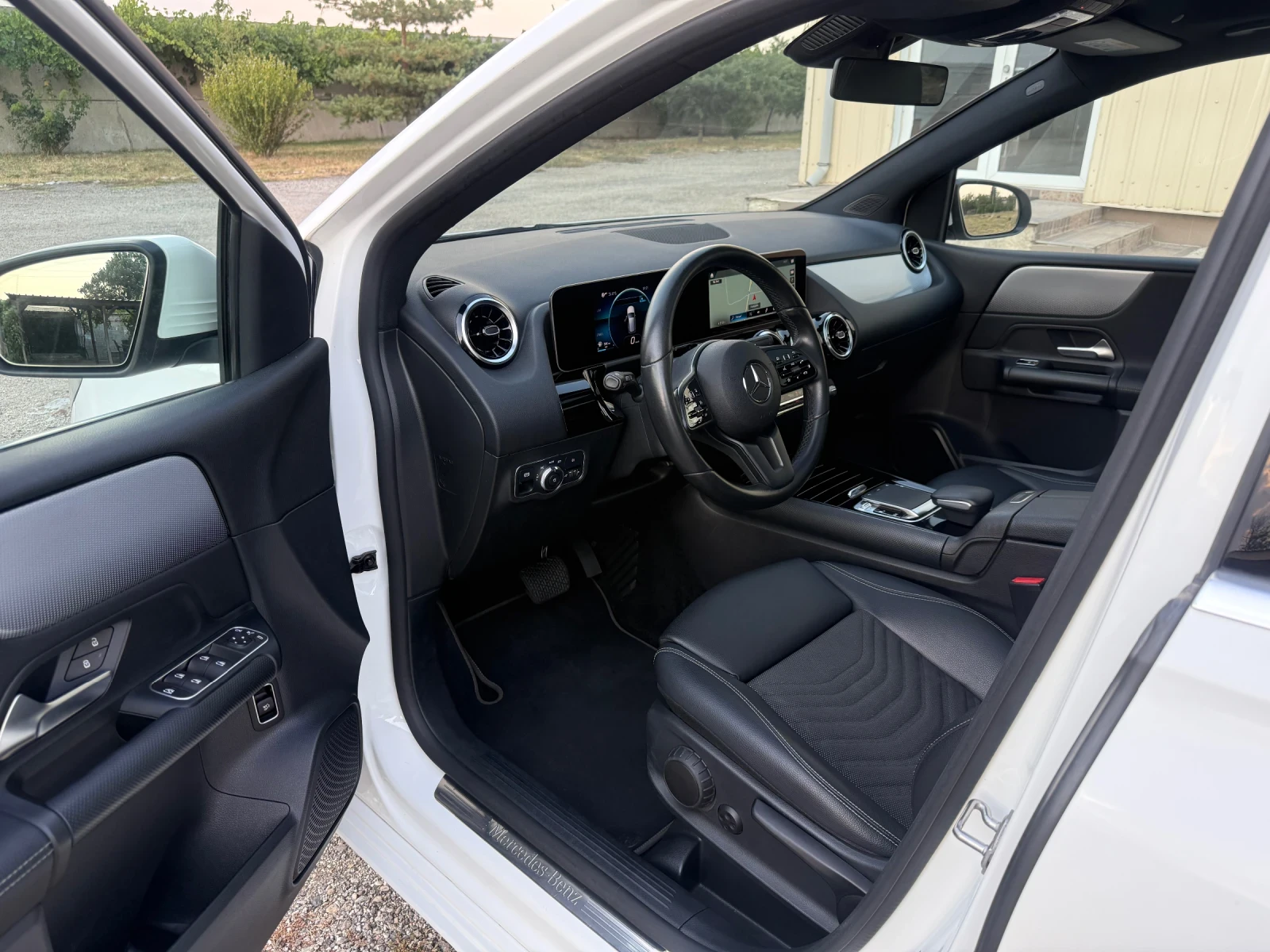 Mercedes-Benz B 180 CDI , ДВОЙНА ПАНОРАМА , ЕЛ. ТЕГЛИЧ - изображение 6