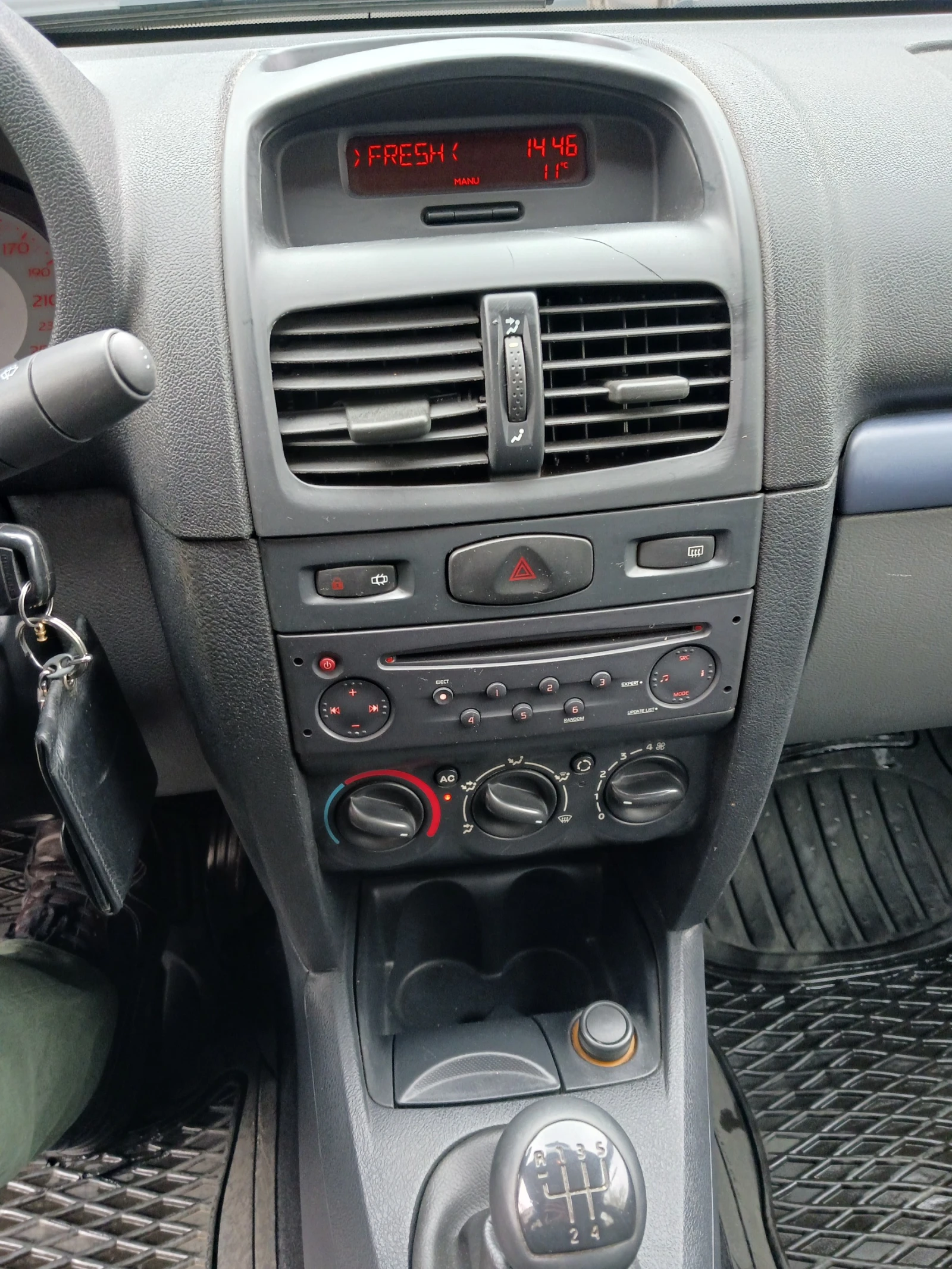 Renault Clio | Mobile.bg � ����������� 12