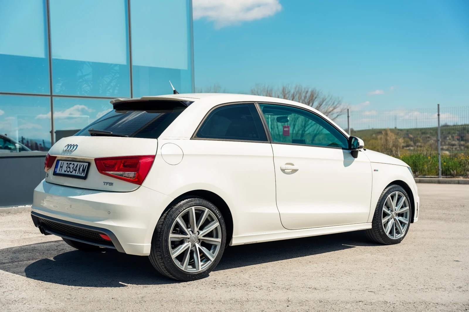Audi A1 S-LINE, снимка 6 - Автомобили и джипове - 53368099