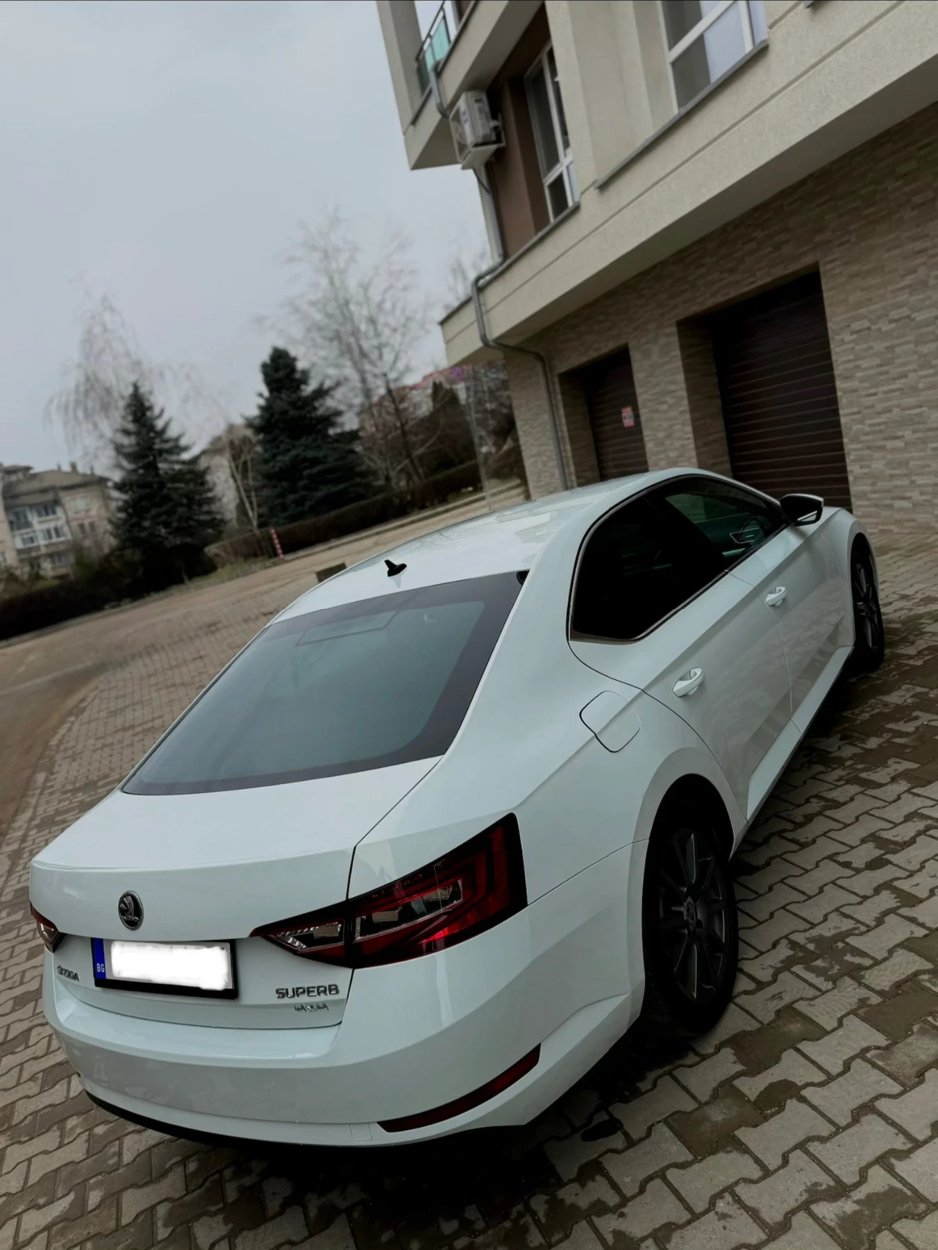 Skoda Superb 4x4 DSG - изображение 9