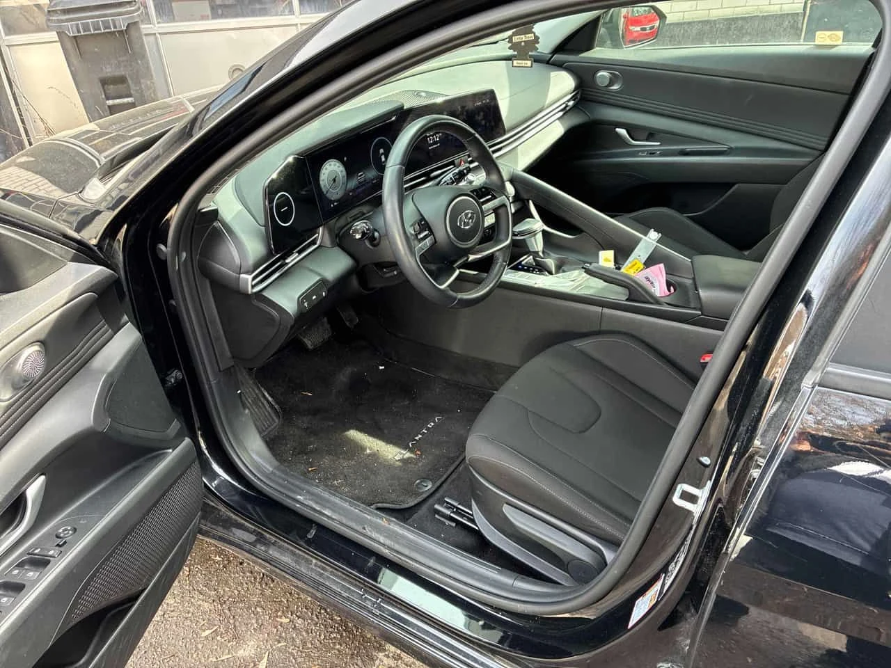 Hyundai Elantra * Preferred * CARFAX * ЦЕНА ДО БГ, снимка 5 - Автомобили и джипове - 53871817