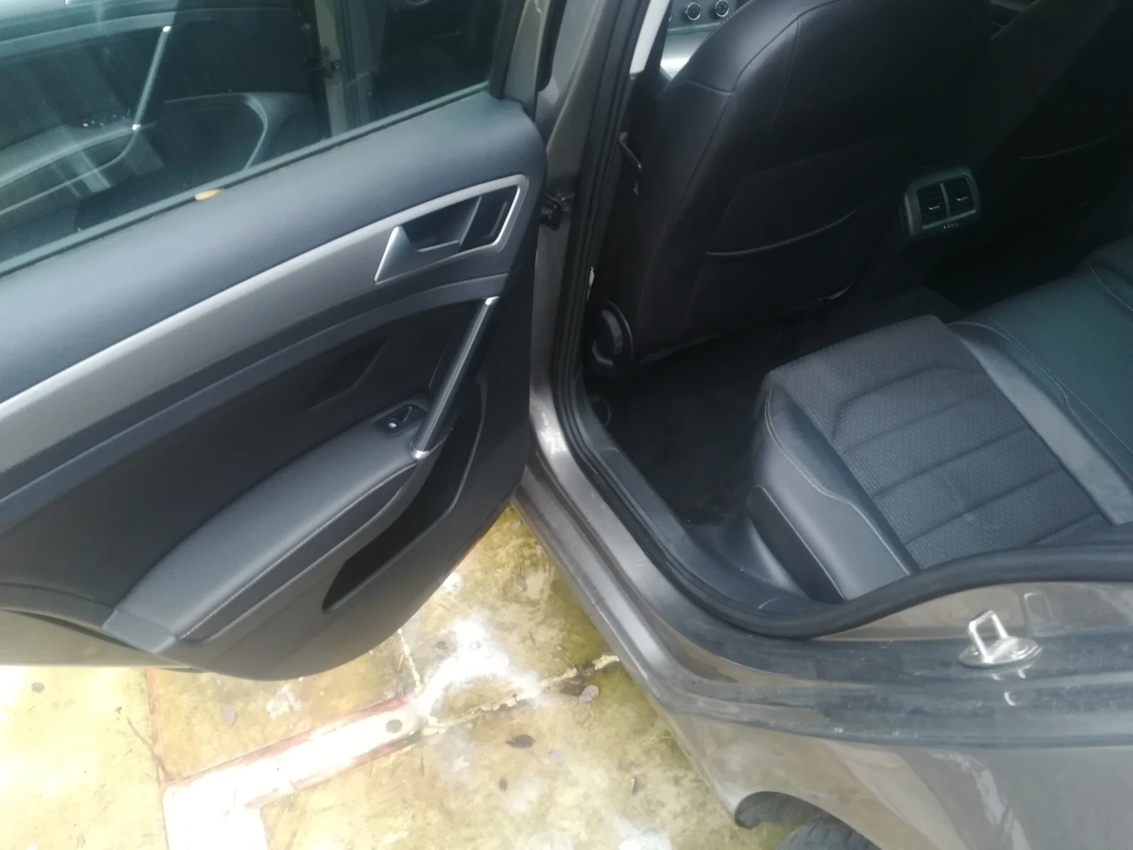 VW Golf 7, 2.0tdi, 150к.с., снимка 8 - Автомобили и джипове - 54033846