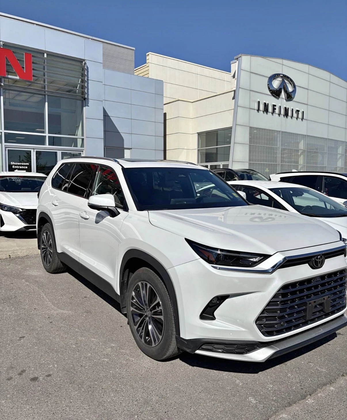Toyota Grand Highlander HYBRID PLATINUM ОБДУХВАНЕ ОТЗАД  HUD 360 AWD