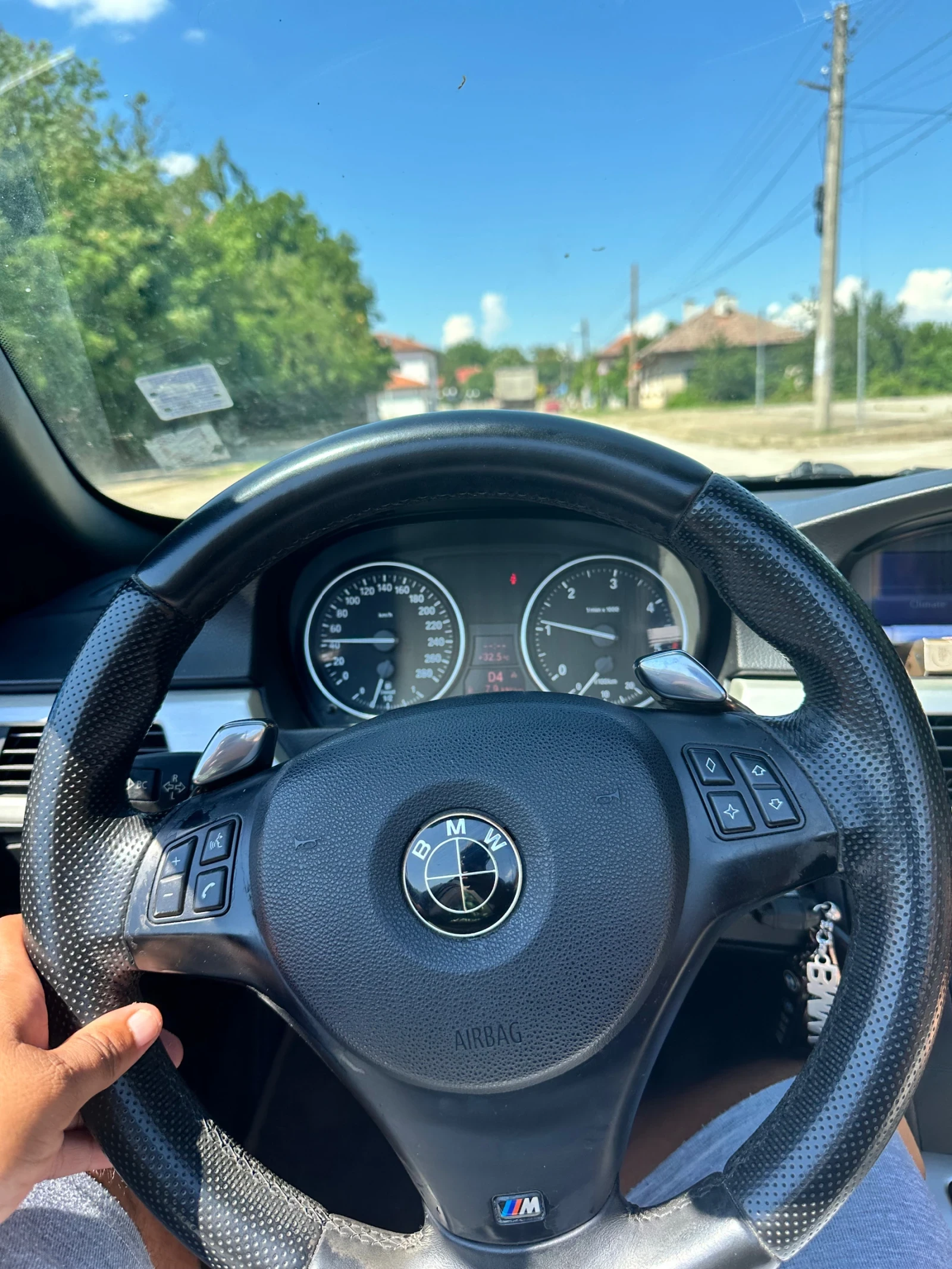 BMW 330, снимка 11 - Автомобили и джипове - 55050080