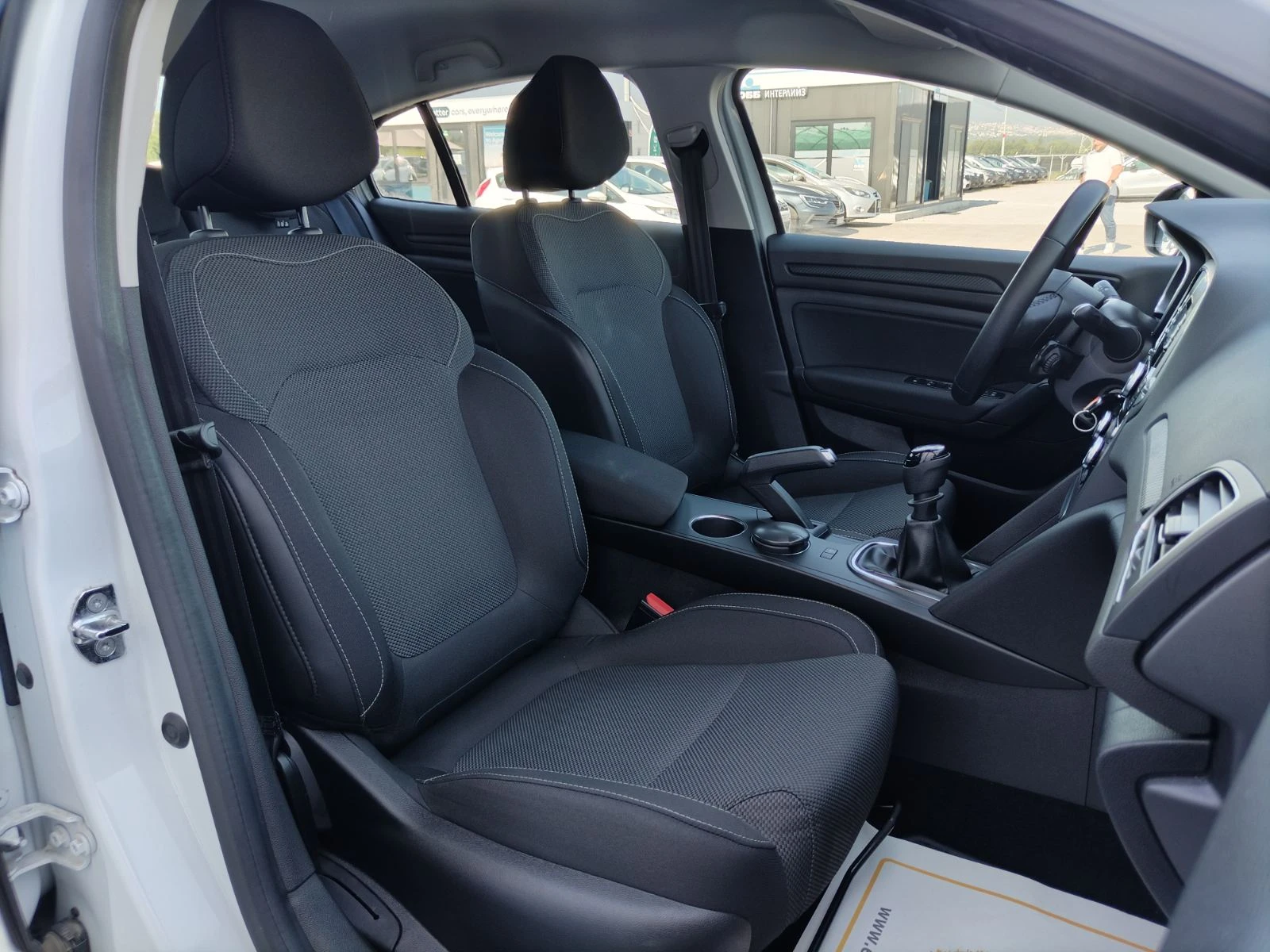 Renault Megane 1.3Tce/140к.с./Life, снимка 16 - Автомобили и джипове - 55562484