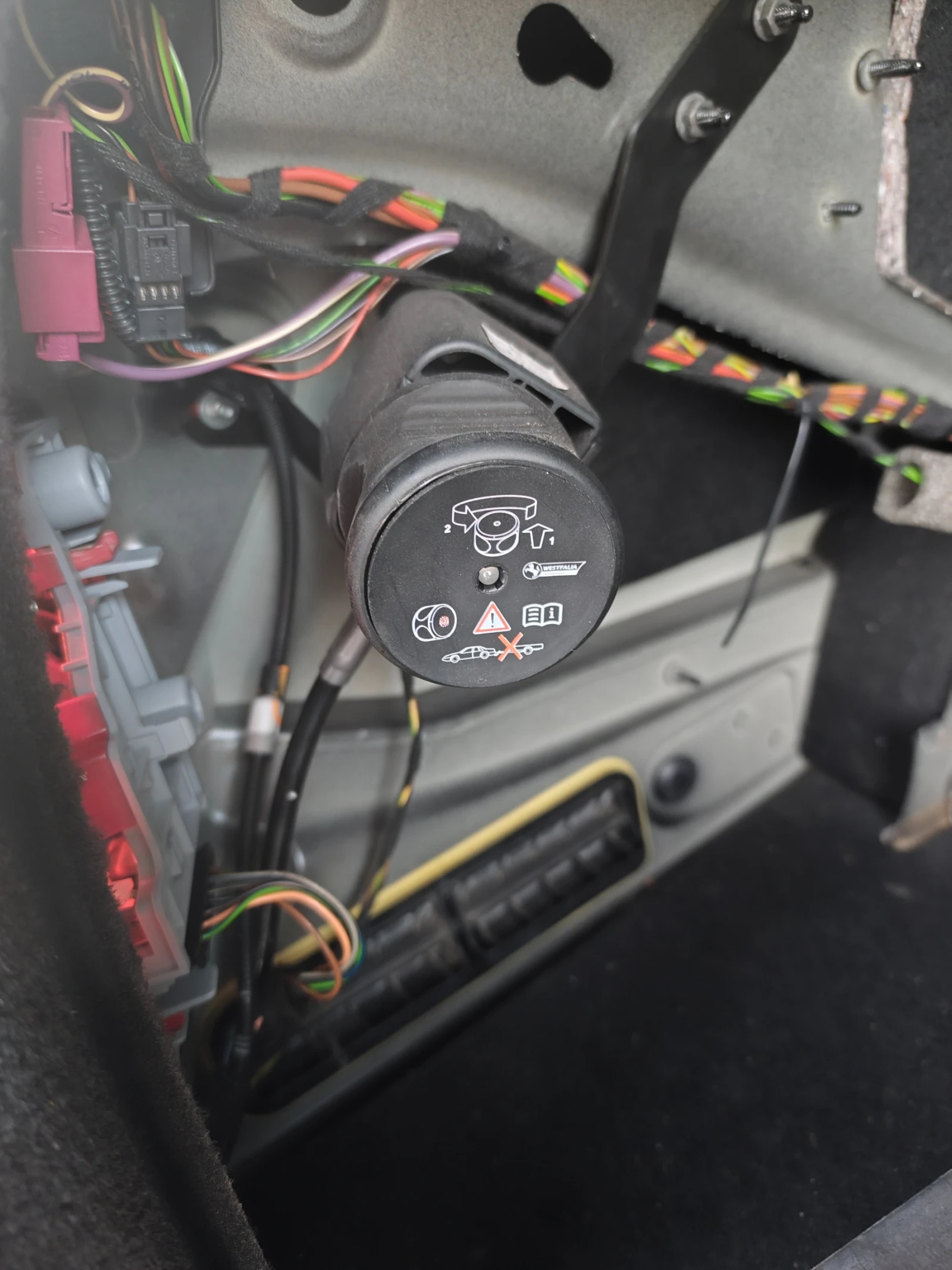 Mercedes-Benz C 180   Avantgarde, Bi-Xenon, PDC,  ���� 5 | Mobile.bg � ����������� 16