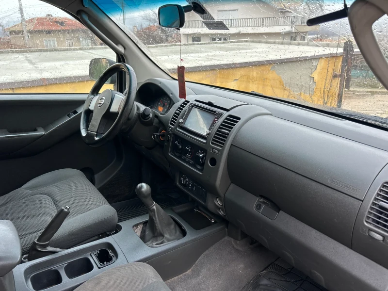 Nissan Navara 2.5, снимка 9 - Автомобили и джипове - 48770962