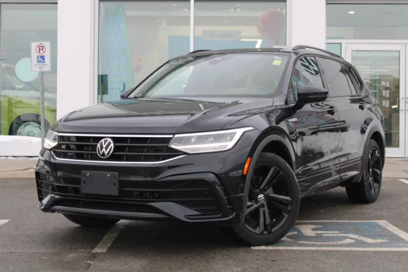 VW Tiguan 2023 VOLKSWAGEN TIGUAN SE R-LINE BLACK LINE, снимка 1 - Автомобили и джипове - 49561040