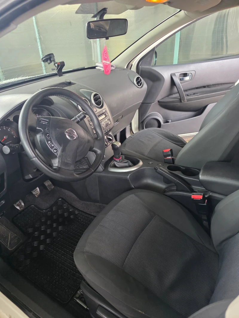 Nissan Qashqai, снимка 7 - Автомобили и джипове - 52741944