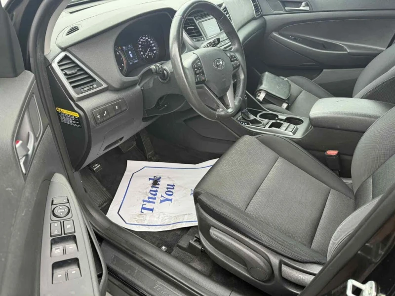 Hyundai Tucson Premium, снимка 13 - Автомобили и джипове - 53336751