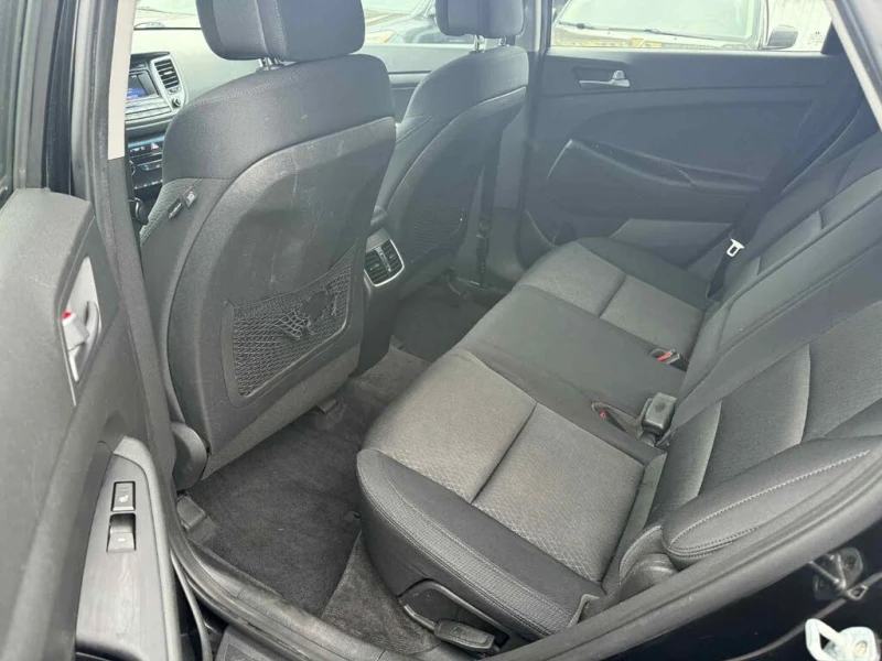 Hyundai Tucson Premium, снимка 14 - Автомобили и джипове - 53336751