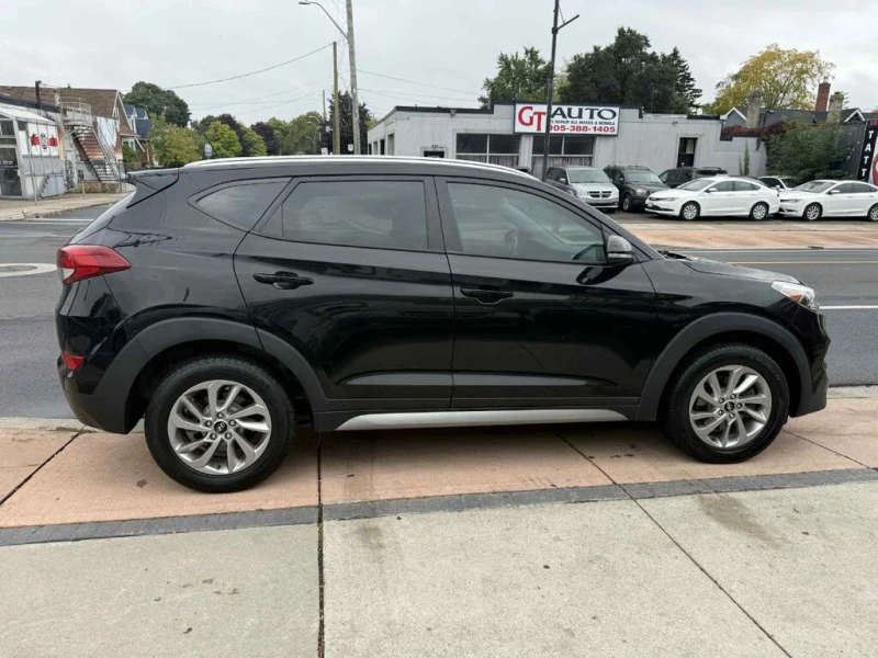 Hyundai Tucson Premium, снимка 7 - Автомобили и джипове - 53336751