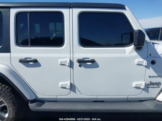 Jeep Wrangler UNLIMITED SAHARA  - изображение 7