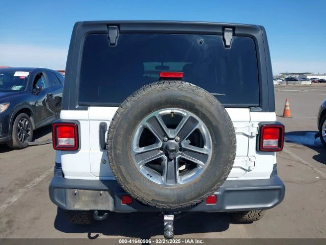 Jeep Wrangler UNLIMITED SAHARA  - изображение 6
