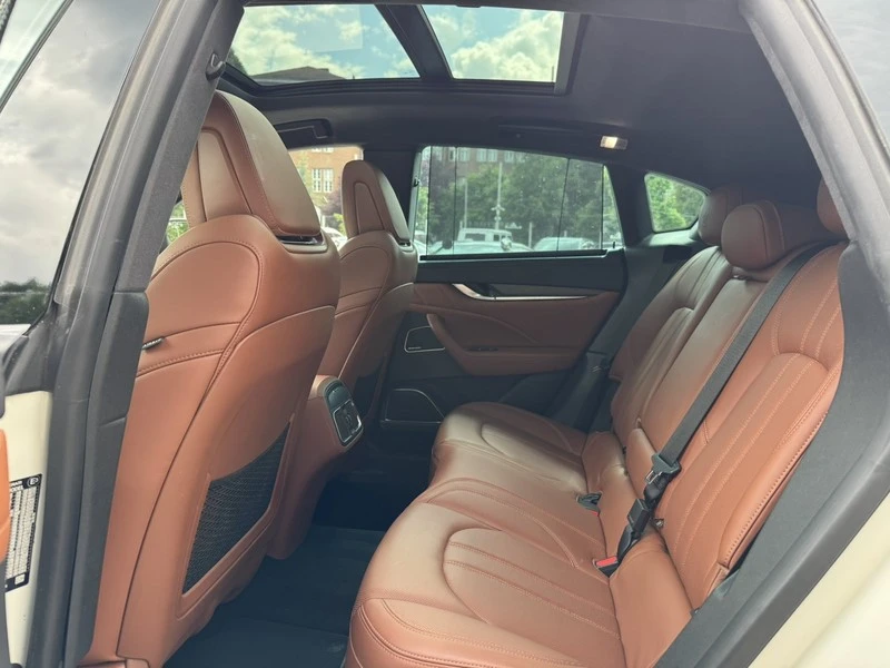 Maserati Levante GT Hybrid, снимка 15 - Автомобили и джипове - 54791834