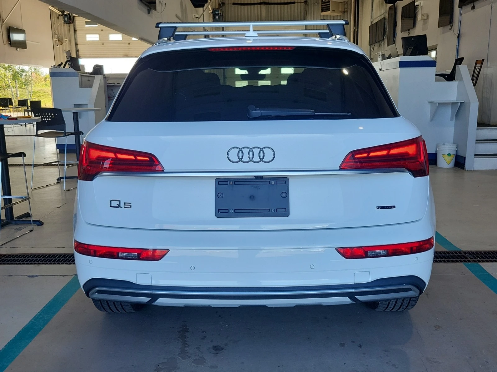 Audi Q5 KOMFORT* CARFAX* АВТОФИНАНСИРАНЕ* Цена до България - изображение 4