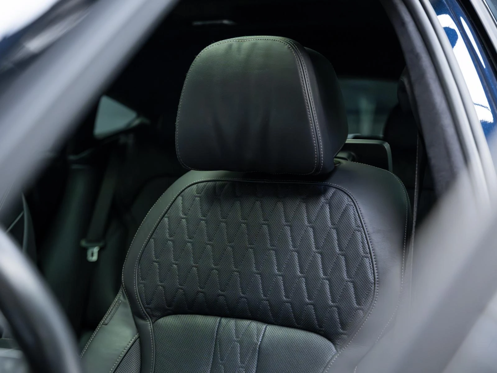 BMW X6 M50i* G06* M-PACK* B&W* 360CAM* SKYLOUNGE* HUD* �� | Mobile.bg � ����������� 6