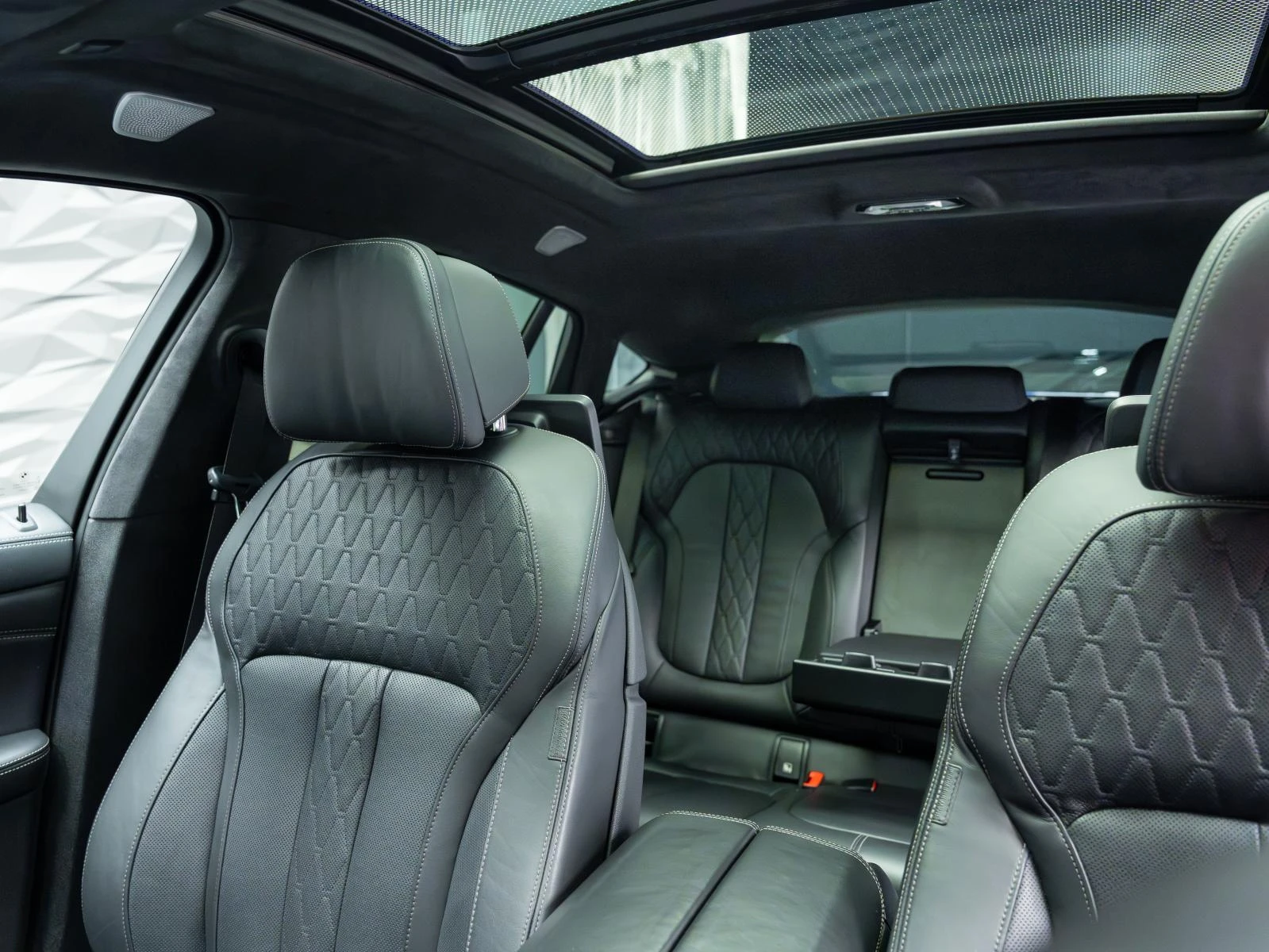 BMW X6 M50i* G06* M-PACK* B&W* 360CAM* SKYLOUNGE* HUD* �� | Mobile.bg � ����������� 5